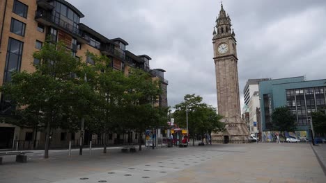 Northern-Ireland-Belfast-Albert-Memorial-Clock-And-Queen's-Square-