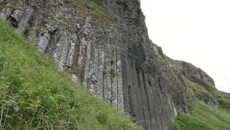 Northern-Ireland-Giants-Causeway-Columns-And-Grass-