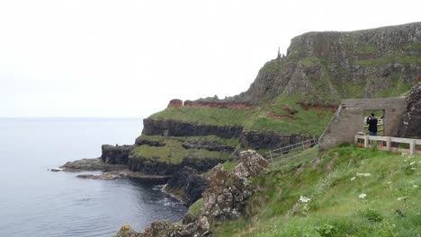 Nordirland-Giants-Causeway-Gate-To-Path