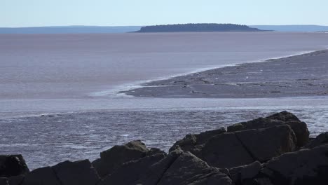 Canada-Bay-Of-Fundy-Tide-Going-Out