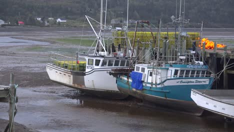 Canada-Nova-Scotia-New-Yarmouth-Low-Tide-Coming-In-With-Boats-At-Dock