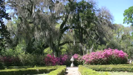 Louisiana-Rosedown-Plantation-Garden-Path