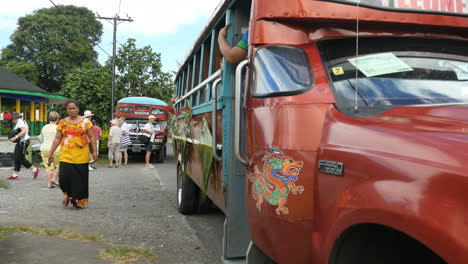 American-Samoa-Colorful-Bus-Moves