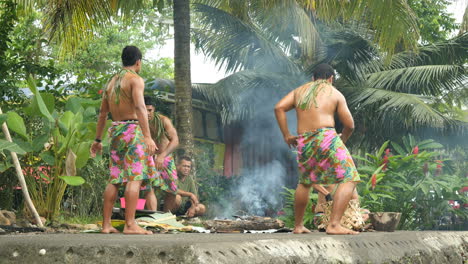 American-Samoa-Men-Dancing