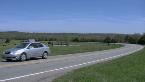 Arkansas-Highway-Mit-Verkehr