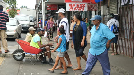 Escena-De-La-Calle-Fiji-Suva-Con-Padre-E-Hija
