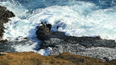 Oahu-Beautiful-Waves-On-Coastal-Rocks.Mov