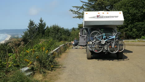 Oregon-Camper-With-Bikes-Cape-Lookout