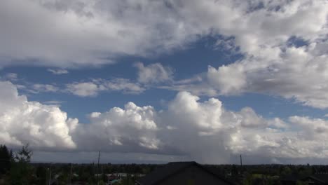 Nubes-De-Oregon-En-Un-Lapso-De-Tiempo-De-La-Ciudad
