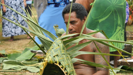 Samoa-Man-Weaving-Basket