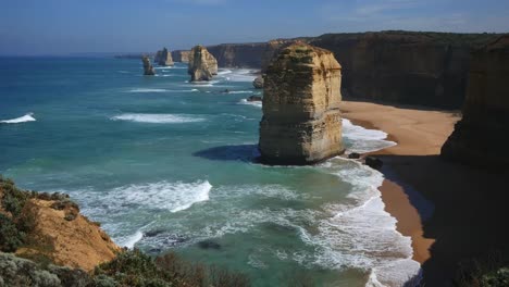 Australia-Great-Ocean-Road-12-Apostles-Sea-Stack-View