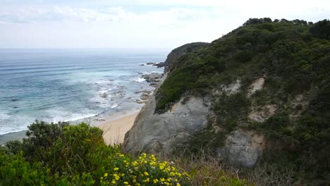 Australia-Great-Ocean-Road-Glenaire-Cliff