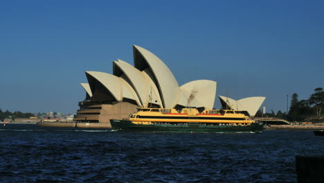 Australia-Sydney-Opera-House-Ferries-Pass-By-Time-Lapse