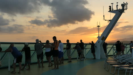 Fiji-Sunset-Viewing-From-Ship