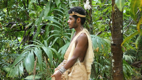 Vanuatu-Hombre-Con-Caracola
