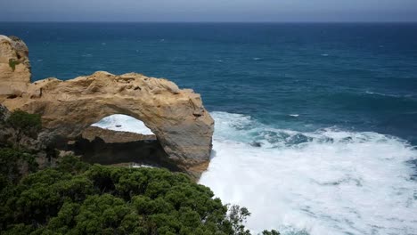 Australien-Great-Ocean-Road-Der-Bogen-Und-Die-Wellen