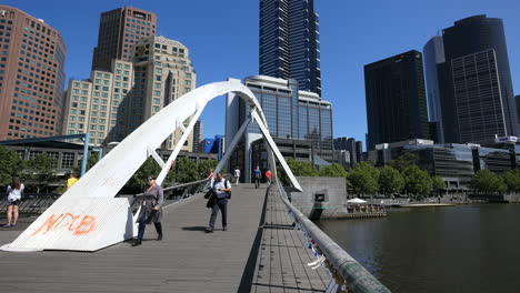 Australia-Melbourne-Foot-Bridge-Arches-Over-Yarra-River
