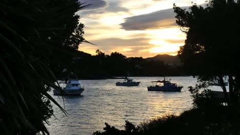 Neuseeland-Moeraki-Boote-Am-Späten-Abend