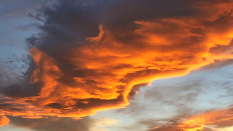 New-Zealand-Moeraki-Orange-Cloud-Detail