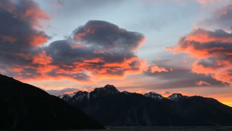 Neuseeland-Mt.cook-Nationalpark-Morgendämmerung-Wolken