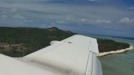 Aitutaki-Approach-With-Plane-Wing