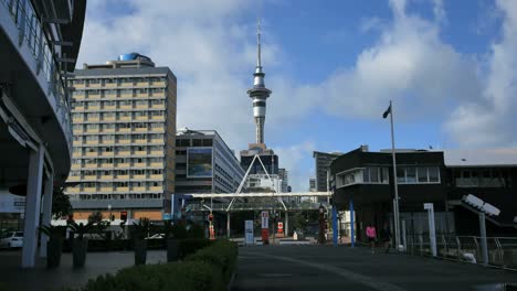 Neuseeland-Auckland-Sky-Tower-Von-Unten