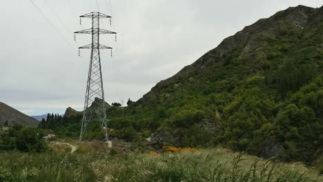 Neuseeländische-Stromleitung-In-Der-Nähe-Der-Kawarau-Brücke
