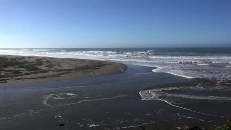 California-Salmon-Creek-Waves-On-Beach-Zoom-Out