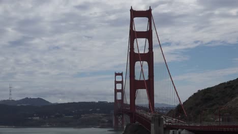 Kalifornien-Zwei-Türme-Der-Golden-Gate-Bridge
