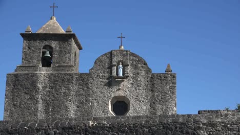 Texas-Goliad-Presidio-La-Bahia-Wall-And-Iglesia-Acercar