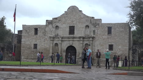 Texas-San-Antonio-Alamo-With-Tourists