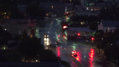 Texas-San-Antonio-Abendlichter-Und-Verkehr