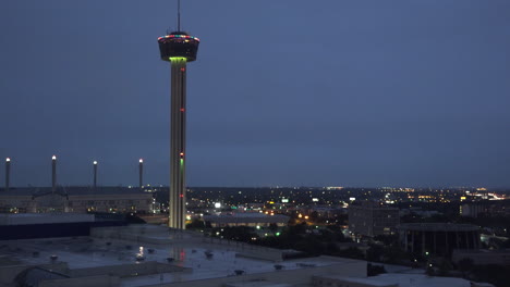 Texas-San-Antonio-Tower-Am-Abend