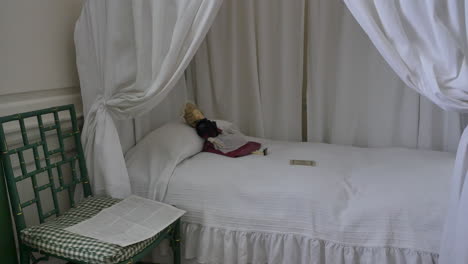 Virginia-Colonial-Williamsburg-Doll-On-Bed