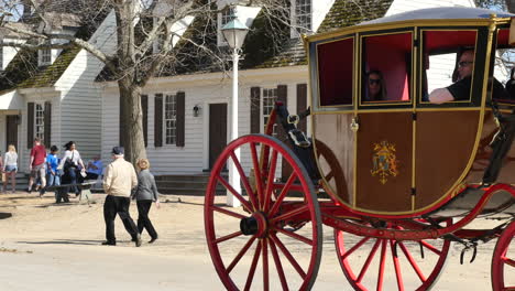 Virginia-Colonial-Williamsburg-Horse-And-Carriage