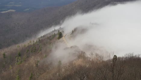 Virginia-Niebla-En-El-Lapso-De-Tiempo-De-Blue-Ridge