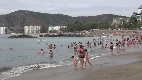 Chile-Children-On-Beach-Pans-Left