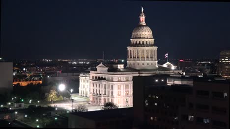 Texas-Austin-Evening-Capitol-Zoom-In