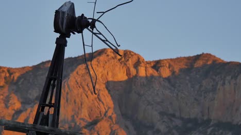 Texas-Big-Bend-Abend-Kaputte-Windmühle-Sam-Nail-Ranch-Ran