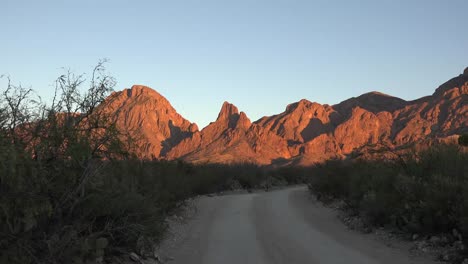 Texas-Big-Bend-Zoom-Out-From-Evening-Mountains