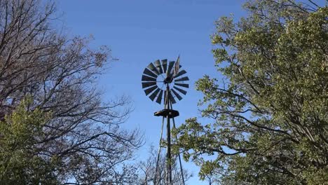 Texas-Big-Bend-Zooms-To-Windmill-At-Sam-Nail-Ranch