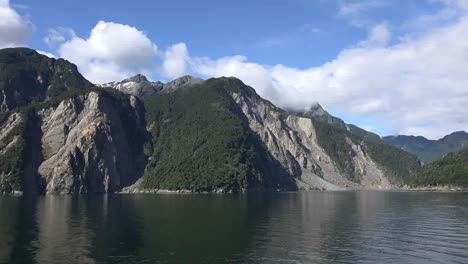 Chile-Aisen-Fjord-Erdrutsch-Steilhänge-Zeitraffer