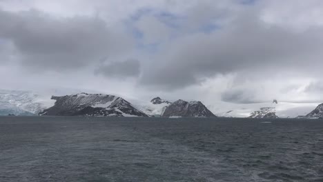 Antártida-Panorámica-Y-Alejar-La-Bahía-De-Almirantazgo