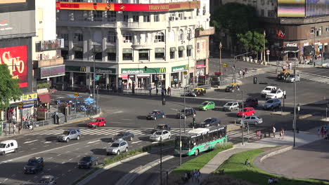 Argentina-Buenos-Aires-Traffic-On-Avenue-Pans-And-Zooms