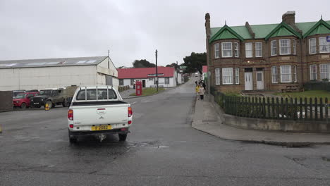 Falklands-Truck-Auf-Der-Stanley-Street