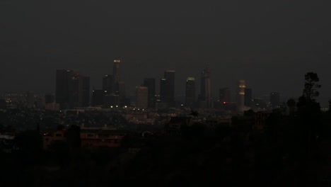 Kalifornien-Los-Angeles-Skyline-Nacht