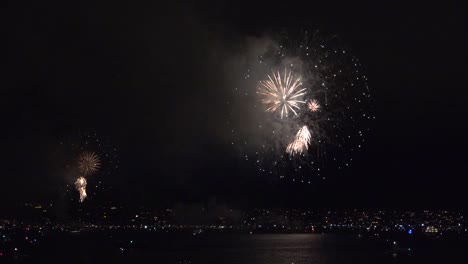 California-San-Diego-Beautiful-Fireworks-Bursts-Over-Bay