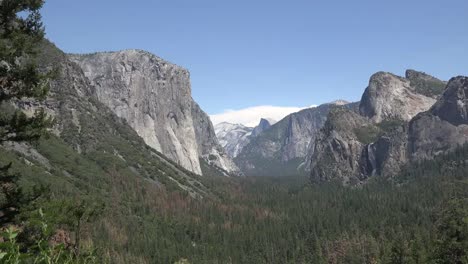 Kalifornien-Yosemite-Schöne-Aussicht-Langsam-Heranzoomen