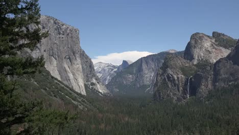 Kalifornien-Yosemite-Zoomt-Von-Half-Dome