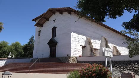 Kalifornien-Fremont-Mission-San-Jose-Front-Mit-Museumsschild